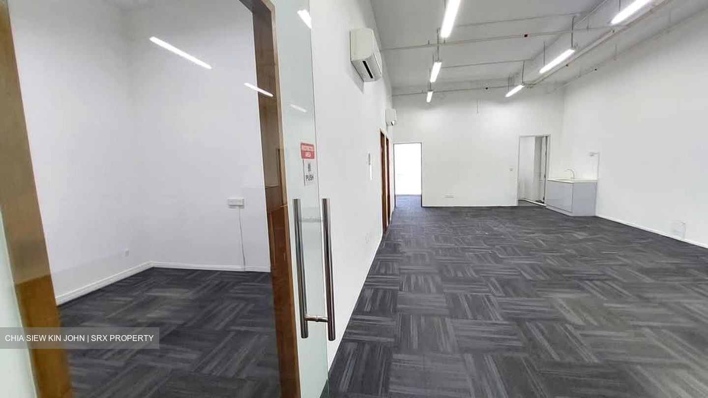 Az @ Paya Lebar (D14), Factory #618121841